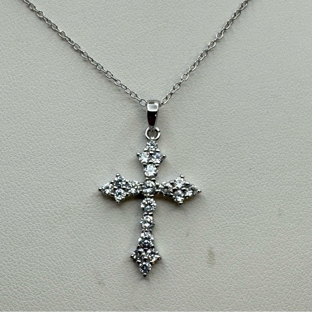 Sterling Silver Cubic Zirconia Cross Necklace 18” Spring Clasp New No Tags